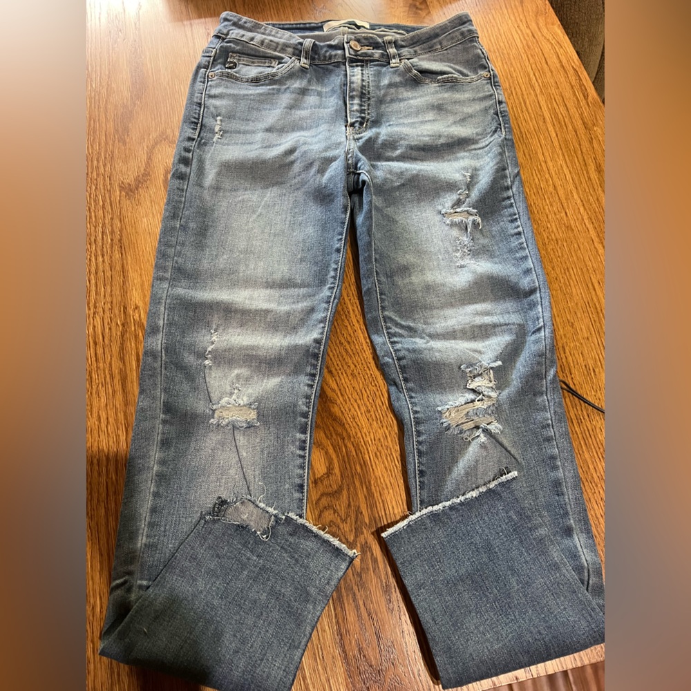 KanCan Distressed Blue Jeans
